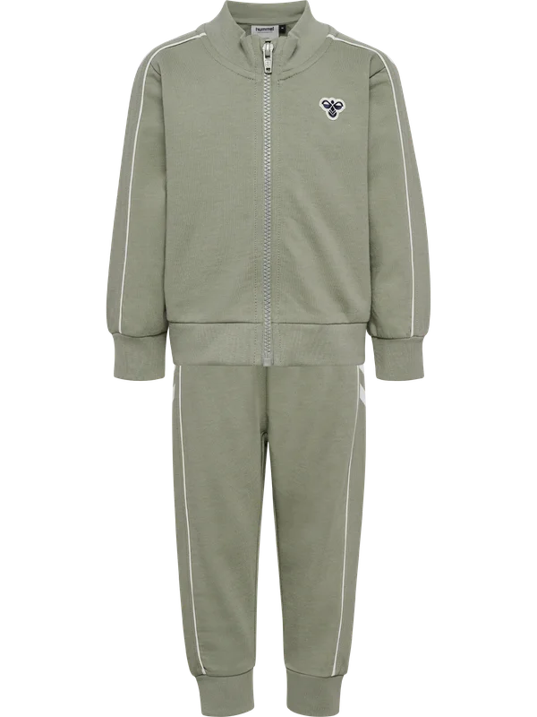 hummel20261012172820210649