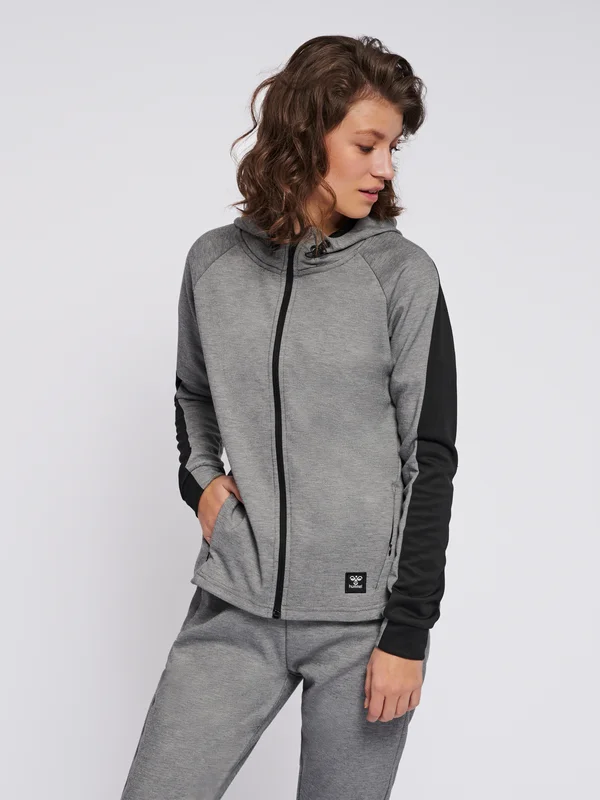 hummel20261012175448216192